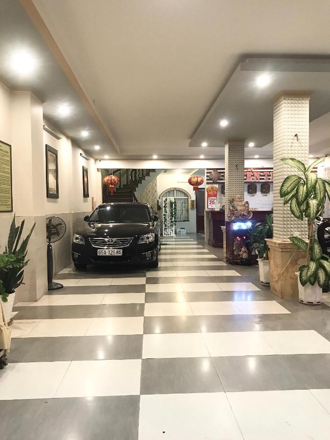 Huyen Tran Hotel Cần Thơ Extérieur photo